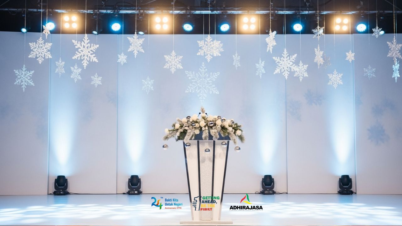 Dekorasi Panggung Natal Sederhana